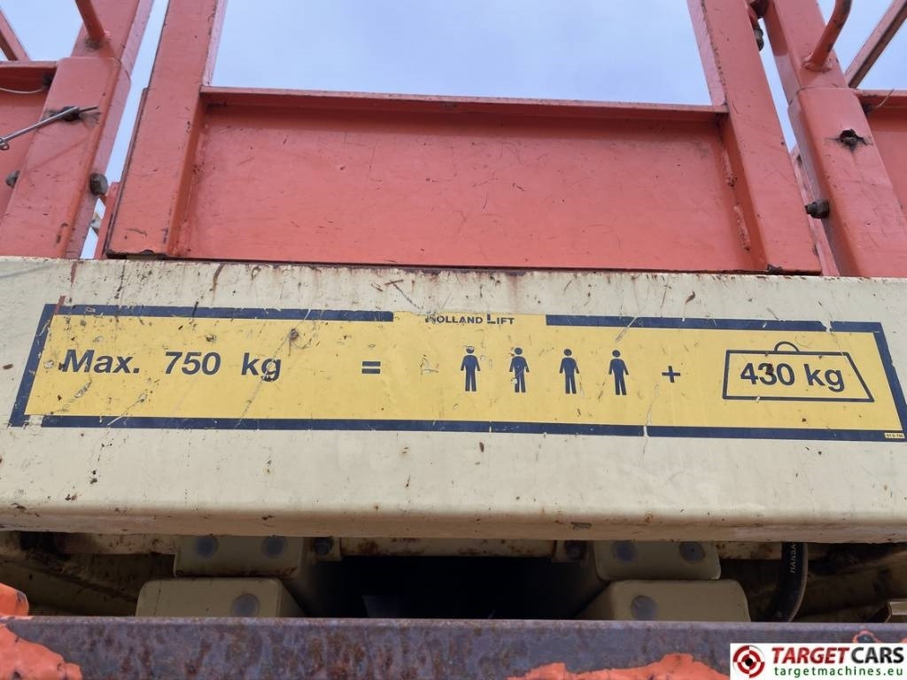 剪式升降机 Holland Lift B195DL-25 Diesel 4x4 Scissor Work Lift 2150cm：图38