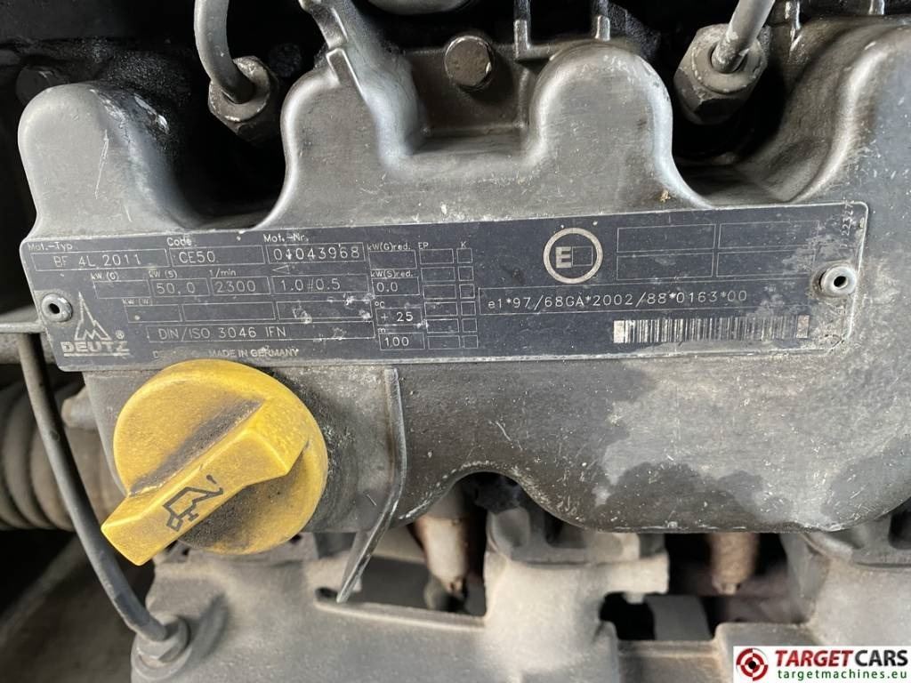 剪式升降机 Holland Lift Combistar M-250DL27 diesel scissor worklift 27.20M：图11