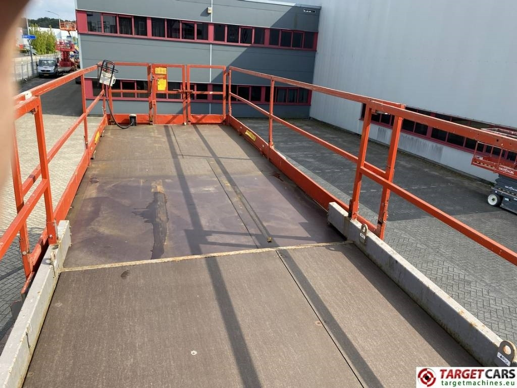 剪式升降机 Holland Lift Combistar M-250DL27 diesel scissor worklift 27.20M：图7