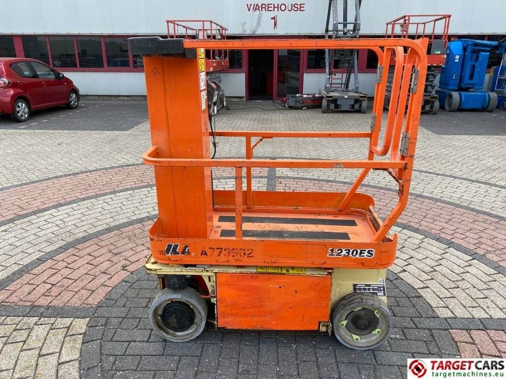 JLG 1230ES Electric Vertical Mast Work Lift 566cm - 垂直桅杆升降机:图5 JLG 1230ES Electric Vertical Mast Work Lift 566cm - 垂直桅杆升降机:图5