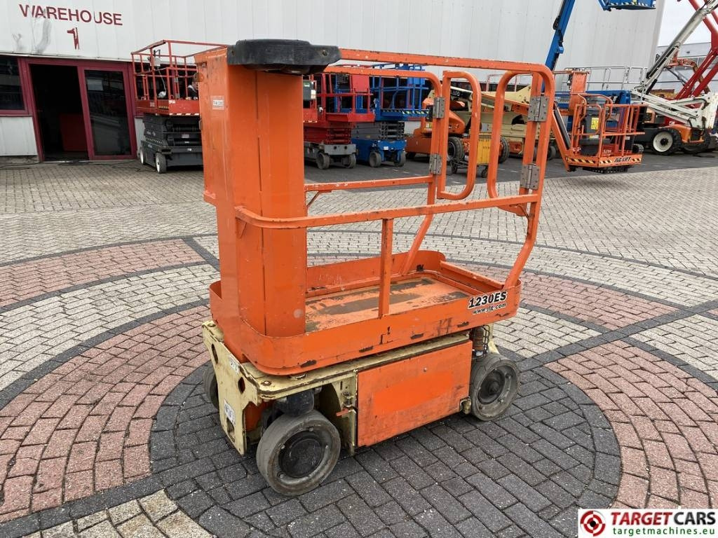 JLG 1230ES Electric Vertical Mast Work Lift 566cm - 垂直桅杆升降机:图1 JLG 1230ES Electric Vertical Mast Work Lift 566cm - 垂直桅杆升降机:图1