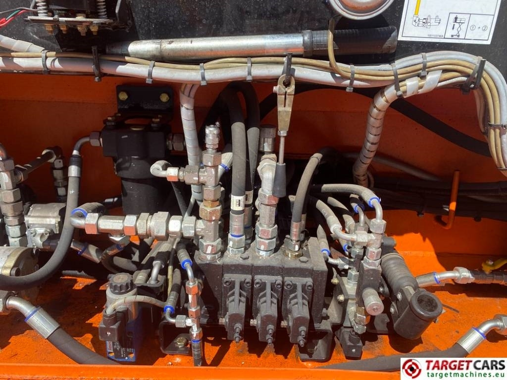 剪式升降机 JLG 153-12 Liftlux Electric Scissor Work Lift 1730cm：图17