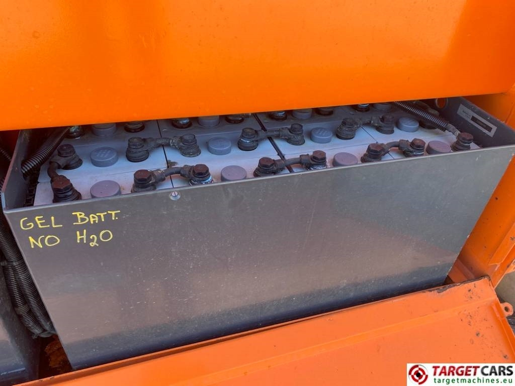 剪式升降机 JLG 153-12 Liftlux Electric Scissor Work Lift 1730cm：图15