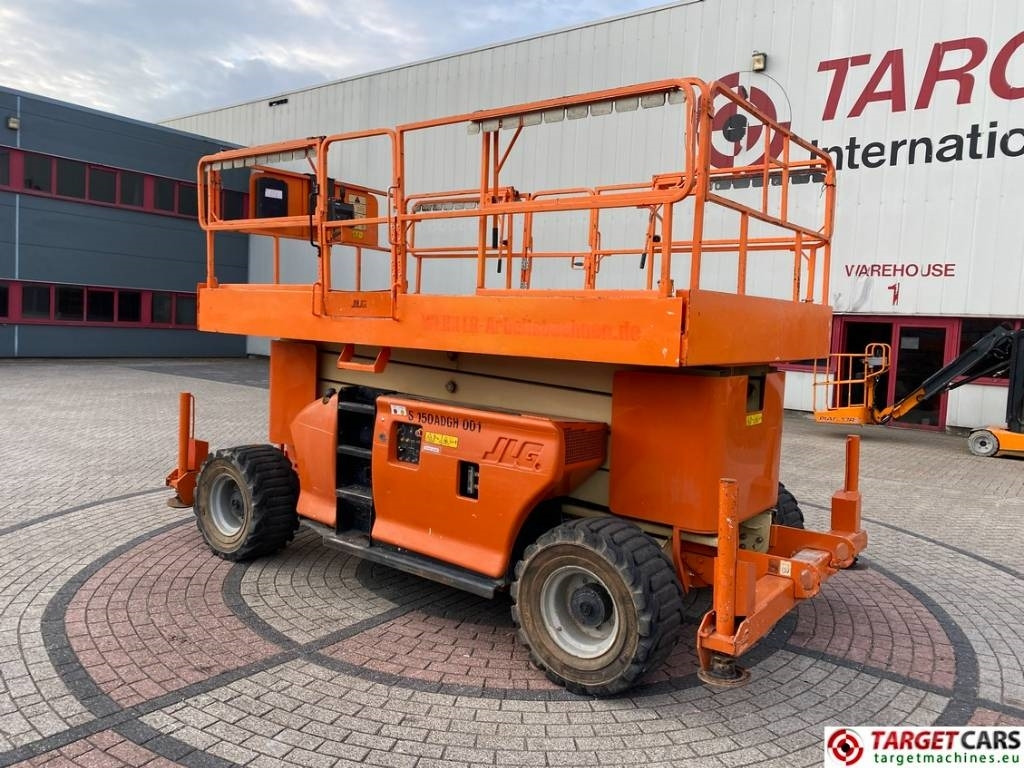 JLG 4394RT Diesel 4x4 Scissor Work Lift 1511cm - 剪式升降机:图4 JLG 4394RT Diesel 4x4 Scissor Work Lift 1511cm - 剪式升降机:图4