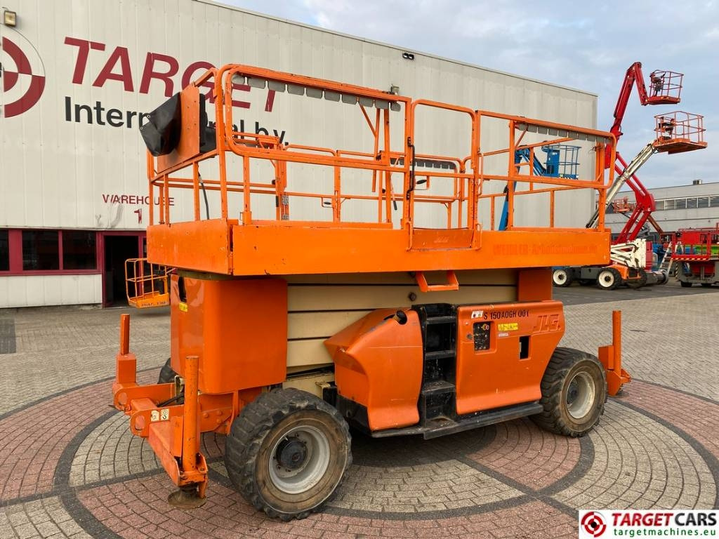 JLG 4394RT Diesel 4x4 Scissor Work Lift 1511cm - 剪式升降机:图1 JLG 4394RT Diesel 4x4 Scissor Work Lift 1511cm - 剪式升降机:图1