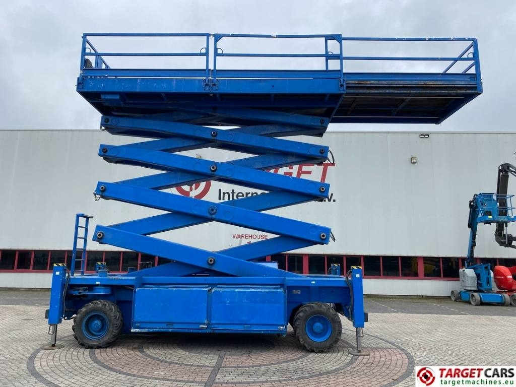 JLG Liftlux 260-25 Diesel 4x4 Scissor Work Lift 2800cm - 剪式升降机:图5 JLG Liftlux 260-25 Diesel 4x4 Scissor Work Lift 2800cm - 剪式升降机:图5