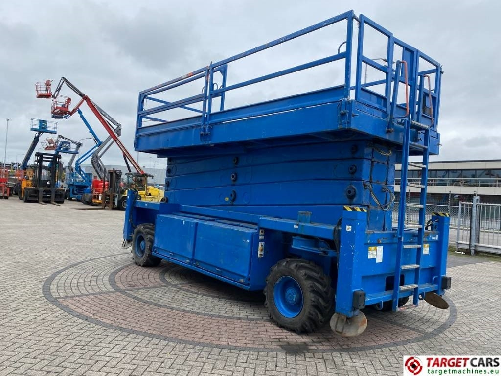 JLG Liftlux 260-25 Diesel 4x4 Scissor Work Lift 2800cm - 剪式升降机:图2 JLG Liftlux 260-25 Diesel 4x4 Scissor Work Lift 2800cm - 剪式升降机:图2