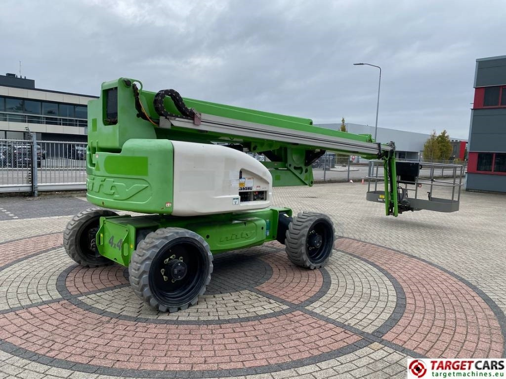 Niftylift HR28 HyBrid Articulated 4x4 Boom Work Lift 2800cm - 铰接臂:图3 Niftylift HR28 HyBrid Articulated 4x4 Boom Work Lift 2800cm - 铰接臂:图3