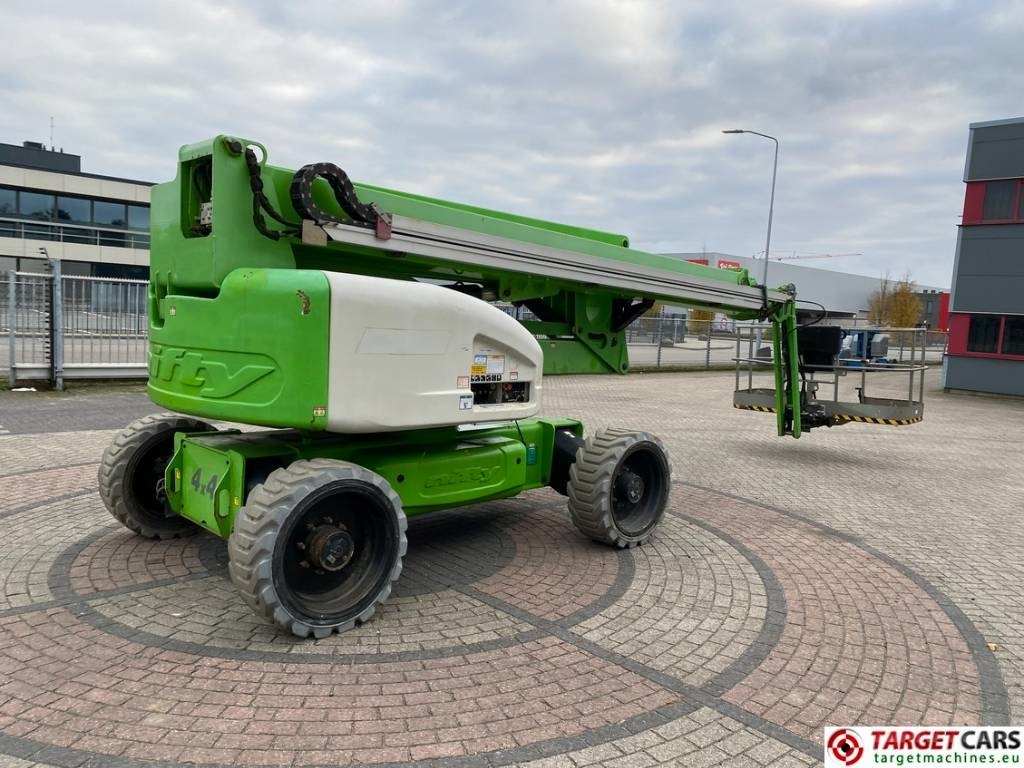 Niftylift HR28 HyBrid Articulated 4x4 Boom Work Lift 2800cm - 铰接臂:图3 Niftylift HR28 HyBrid Articulated 4x4 Boom Work Lift 2800cm - 铰接臂:图3