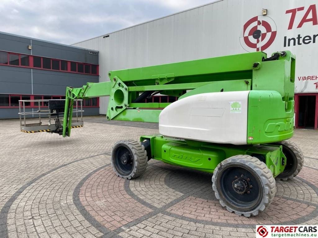 Niftylift HR28 HyBrid Articulated 4x4 Boom Work Lift 2800cm - 铰接臂:图4 Niftylift HR28 HyBrid Articulated 4x4 Boom Work Lift 2800cm - 铰接臂:图4