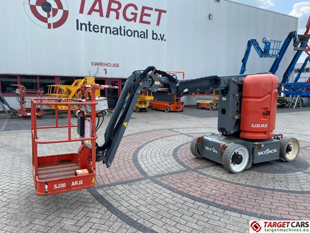 SkyJack SJ30 ARJE Articulated Electric Boom Work Lift 11M - 铰接臂:图1 SkyJack SJ30 ARJE Articulated Electric Boom Work Lift 11M - 铰接臂:图1