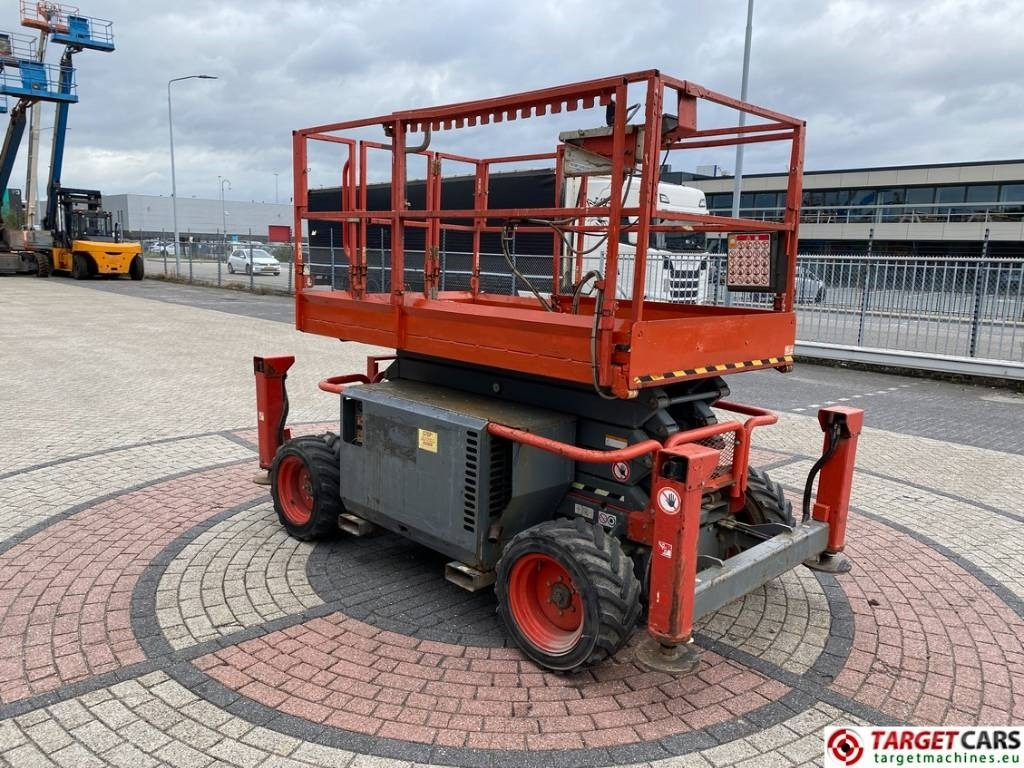 SkyJack SJ6832RT Diesel 4x4 Scissor 6832 Work Lift 1180cm - 剪式升降机:图2 SkyJack SJ6832RT Diesel 4x4 Scissor 6832 Work Lift 1180cm - 剪式升降机:图2