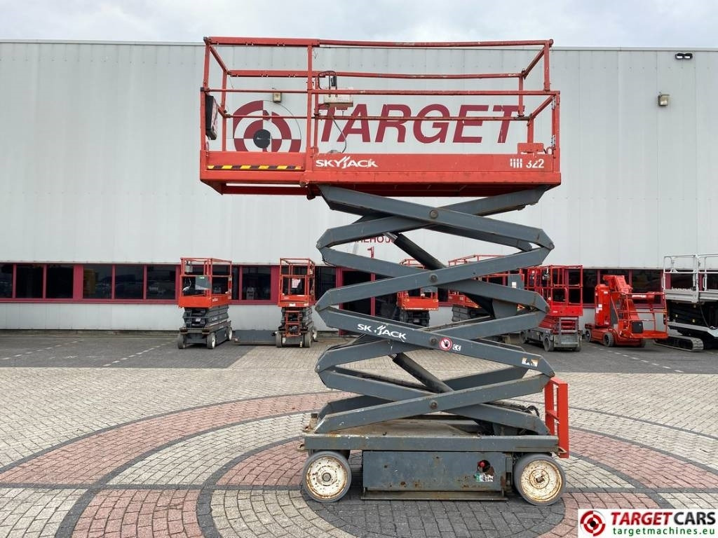 SkyJack SJIII-3226 Electric 3226 Scissor Work Lift 990cm - 剪式升降机:图5 SkyJack SJIII-3226 Electric 3226 Scissor Work Lift 990cm - 剪式升降机:图5