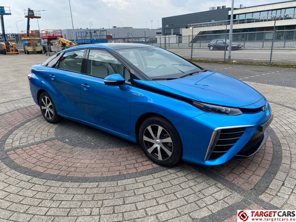 Toyota Mirai FCV HydroGen FuelCell - 轿车:图3 Toyota Mirai FCV HydroGen FuelCell - 轿车:图3