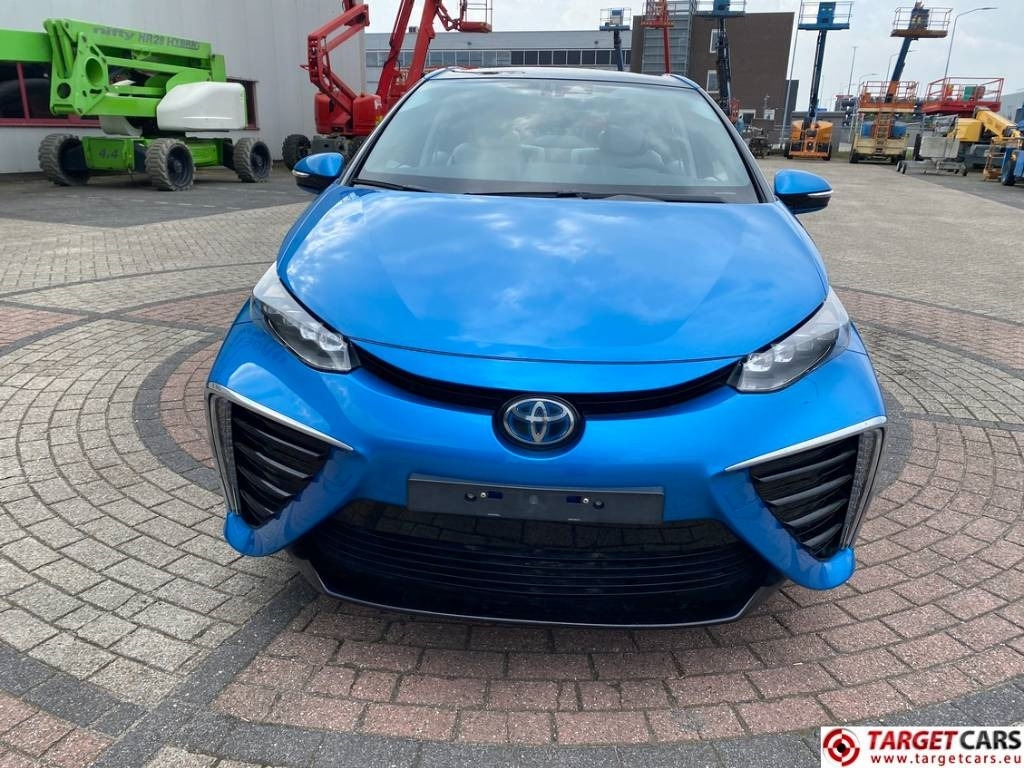 Toyota Mirai FCV HydroGen FuelCell - 轿车:图2 Toyota Mirai FCV HydroGen FuelCell - 轿车:图2