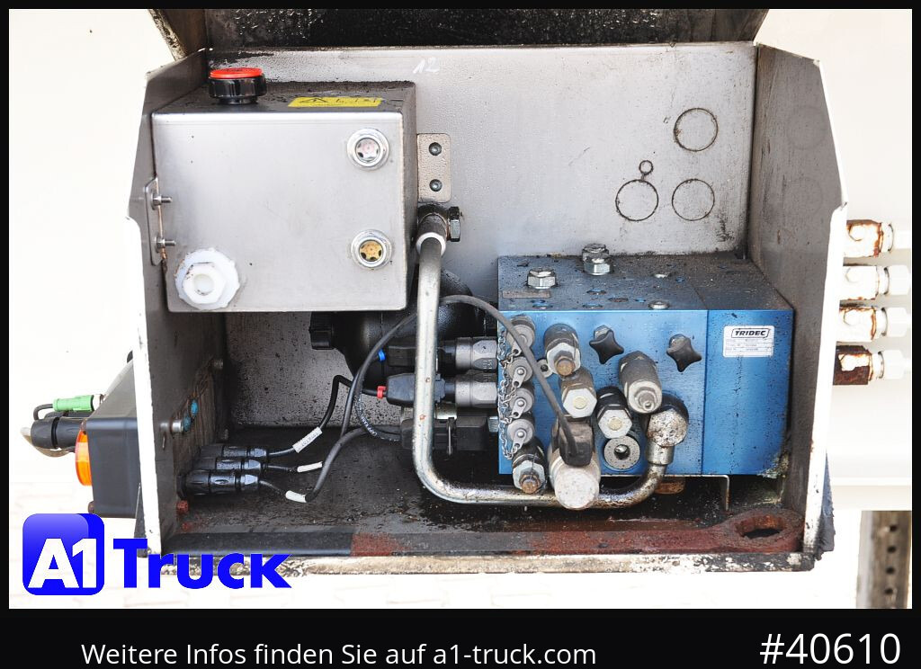 FELDBINDER EUT 55,3, Futter Feed 7 Kammern 55m³, Lenkachse, Alufelgen, - 筒仓拖车:图2 FELDBINDER EUT 55,3, Futter Feed 7 Kammern 55m³, Lenkachse, Alufelgen, - 筒仓拖车:图2