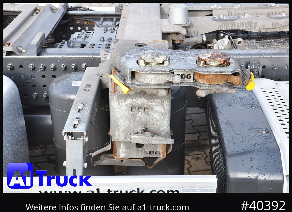 MERCEDES-BENZ 2545, BigSpace Multiwechsler  BDF 7.45-7.82, - 集装箱运输车/ 可拆卸车身的卡车:图2 MERCEDES-BENZ 2545, BigSpace Multiwechsler  BDF 7.45-7.82, - 集装箱运输车/ 可拆卸车身的卡车:图2