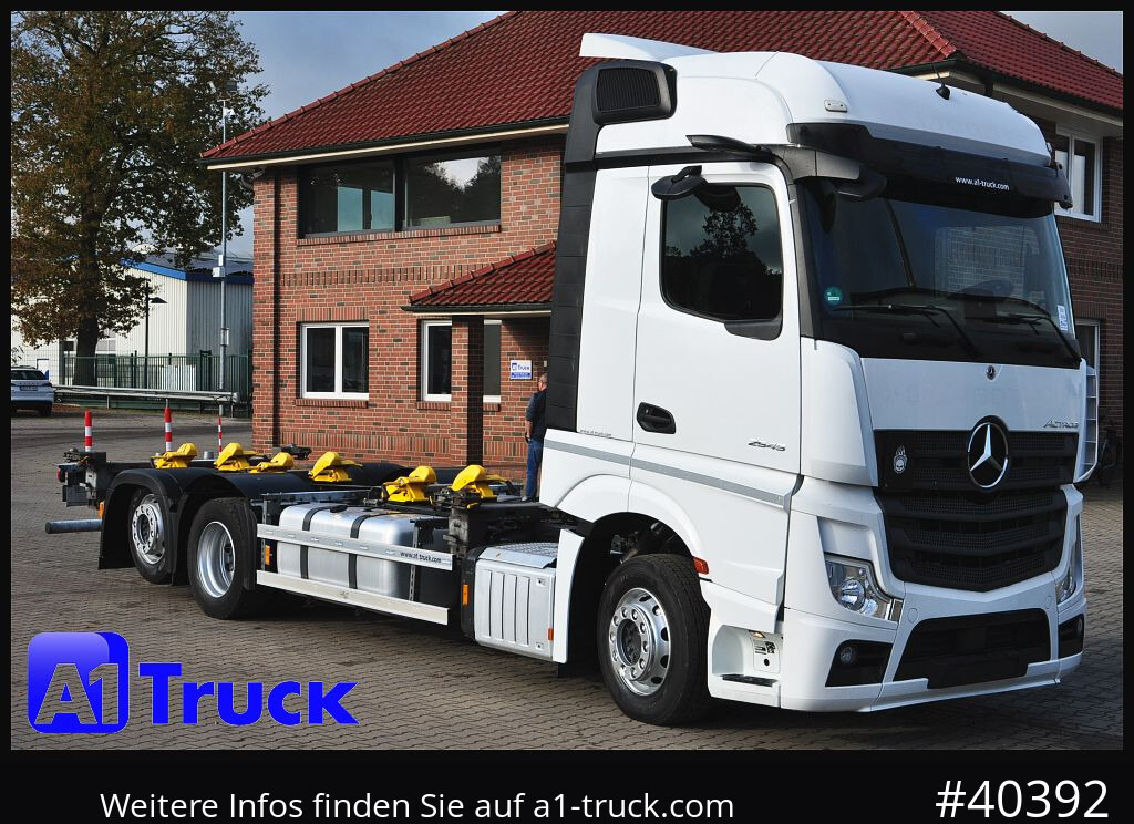 MERCEDES-BENZ 2545, BigSpace Multiwechsler  BDF 7.45-7.82, - 集装箱运输车/ 可拆卸车身的卡车:图1 MERCEDES-BENZ 2545, BigSpace Multiwechsler  BDF 7.45-7.82, - 集装箱运输车/ 可拆卸车身的卡车:图1