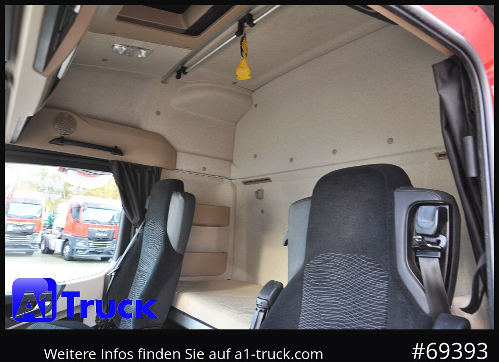 MERCEDES-BENZ Actros 1832, Lowliner, 1 Vorbesitzer - 牵引车:图3 MERCEDES-BENZ Actros 1832, Lowliner, 1 Vorbesitzer - 牵引车:图3