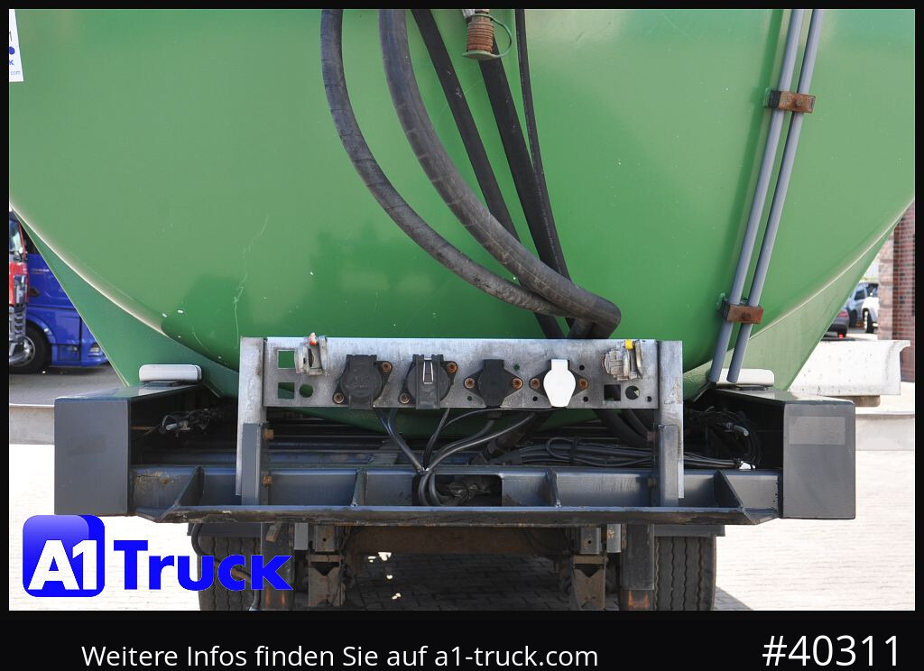 SCHWARTE JANSKY Kumm TA 30/3, 30m³, Gülle, Gärreste, Lenkachse - 液罐半拖车:图4 SCHWARTE JANSKY Kumm TA 30/3, 30m³, Gülle, Gärreste, Lenkachse - 液罐半拖车:图4