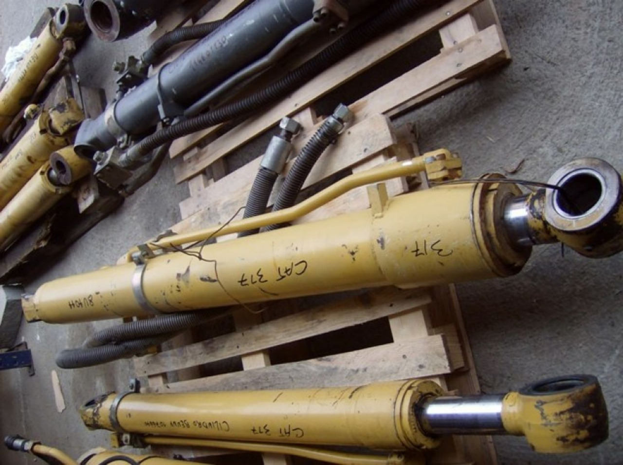 Caterpillar 317 NVA CILINDRO POSIZIONATORE - 液压缸 适用于 建筑机械:图2 Caterpillar 317 NVA CILINDRO POSIZIONATORE - 液压缸 适用于 建筑机械:图2