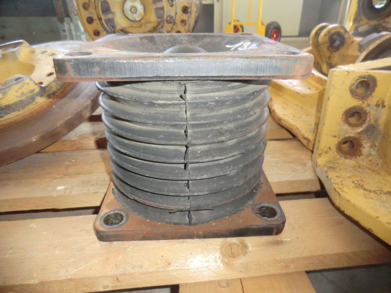 Caterpillar 735 Tamboni assali centrali e posteriori - 轴及其零件 适用于 建筑机械:图1 Caterpillar 735 Tamboni assali centrali e posteriori - 轴及其零件 适用于 建筑机械:图1