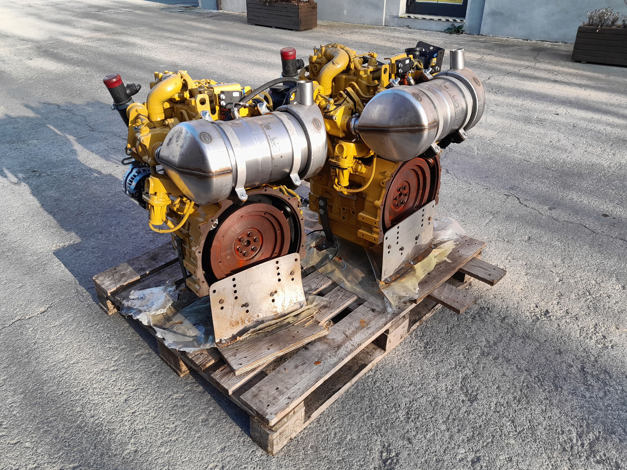 Caterpillar C1.7T MOTORE NUOVO COMPLETO - 发动机 适用于 建筑机械:图1 Caterpillar C1.7T MOTORE NUOVO COMPLETO - 发动机 适用于 建筑机械:图1