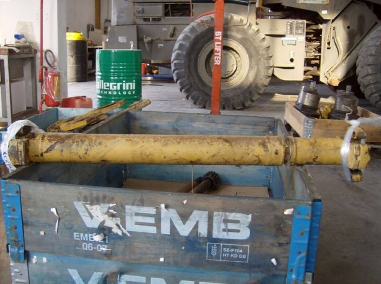 Caterpillar D300D ALBERO DI TRASMISSIONE - 传动轴 适用于 建筑机械:图1 Caterpillar D300D ALBERO DI TRASMISSIONE - 传动轴 适用于 建筑机械:图1