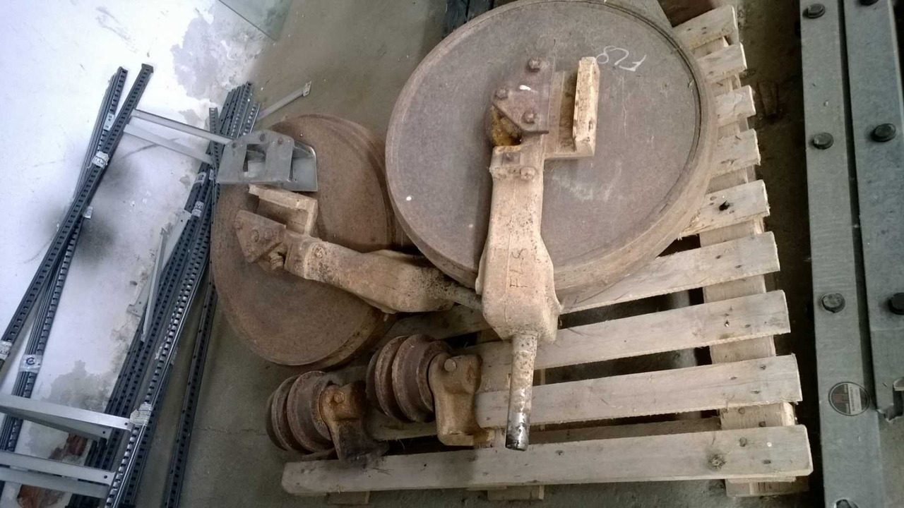 FIAT ALLIS FL8 2 RUOTE FOLLE - 底盘零件 适用于 建筑机械:图2 FIAT ALLIS FL8 2 RUOTE FOLLE - 底盘零件 适用于 建筑机械:图2