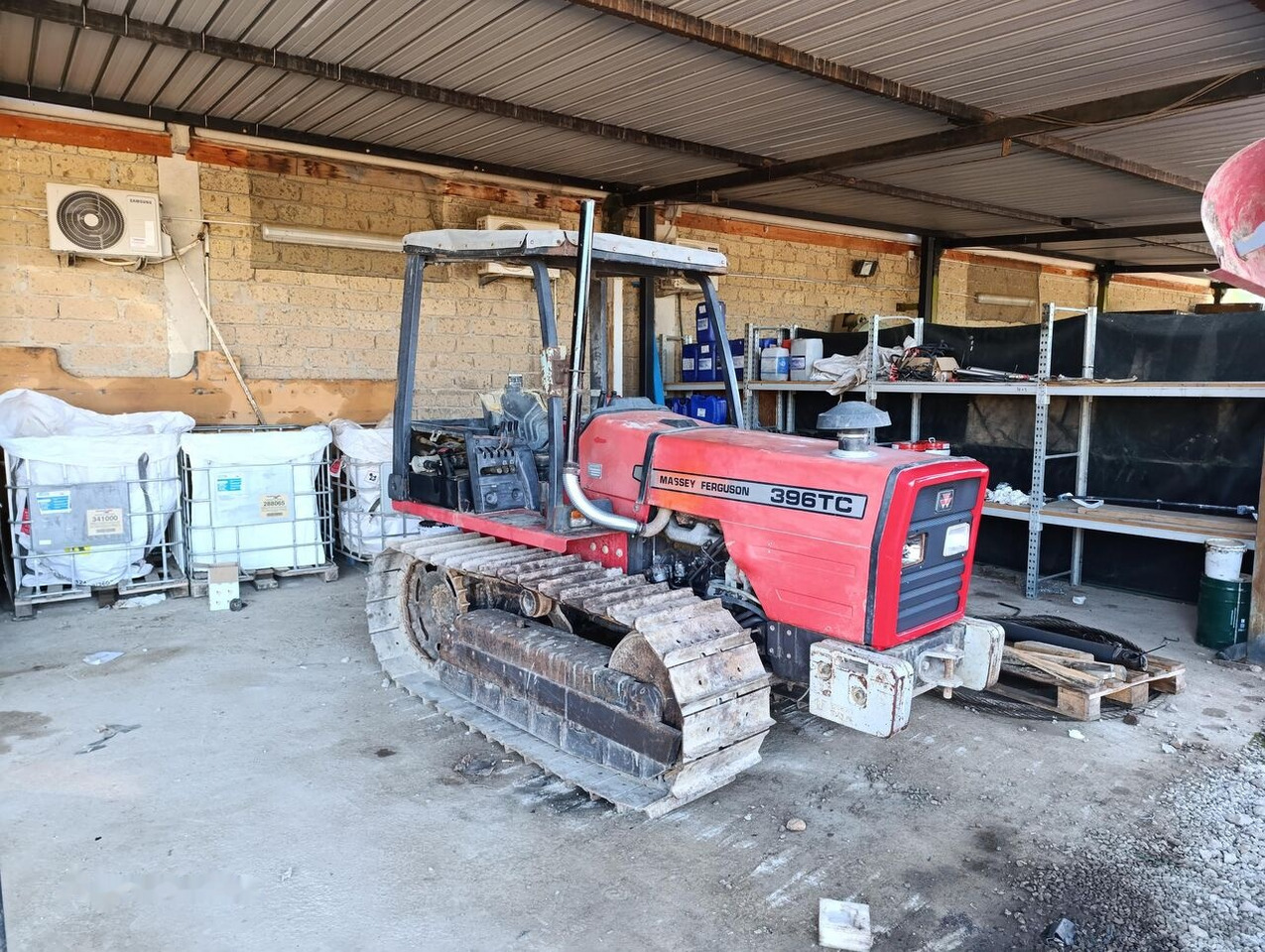 Massey Ferguson 396 TC - 履带式拖拉机:图2 Massey Ferguson 396 TC - 履带式拖拉机:图2
