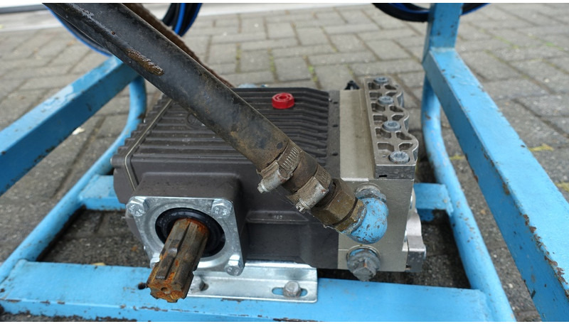 KWH Gedragen veldspuit vatspuit 400 Liter - 喷雾机:图5 KWH Gedragen veldspuit vatspuit 400 Liter - 喷雾机:图5