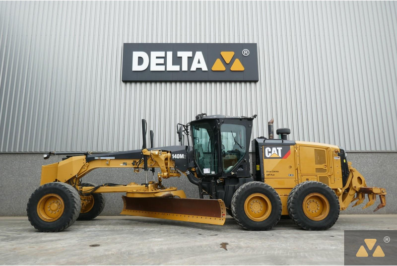 Caterpillar 140M2 - 平路机:图1 Caterpillar 140M2 - 平路机:图1
