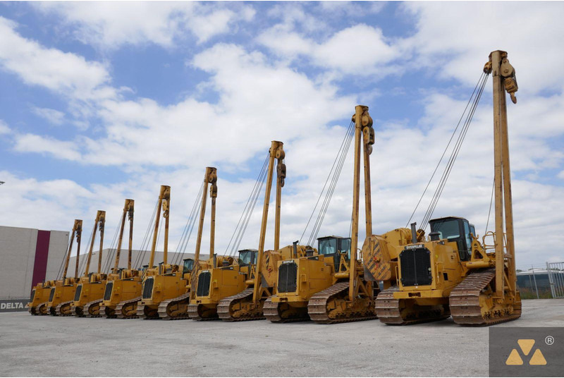 Caterpillar 587R - 管道敷设机:图1 Caterpillar 587R - 管道敷设机:图1