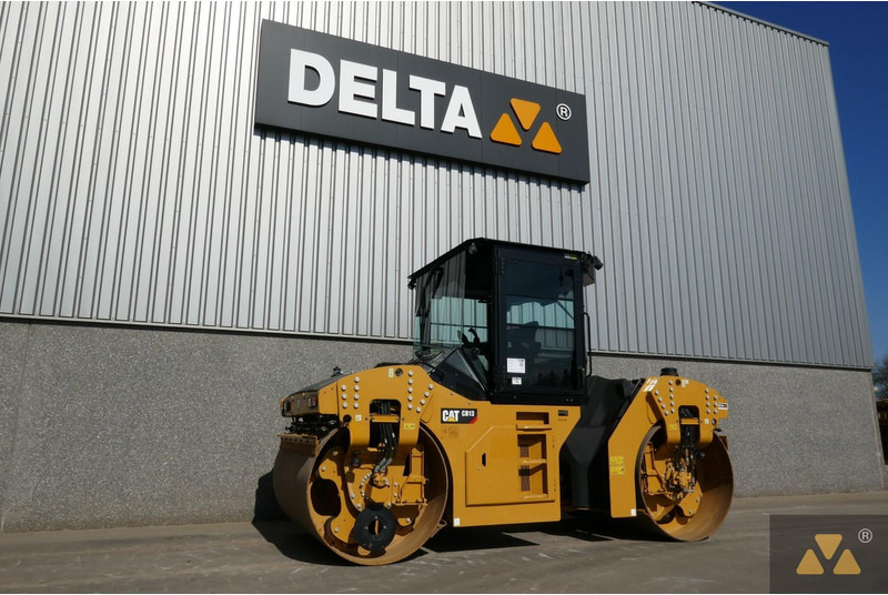 Caterpillar CB13 - 碾压机:图4 Caterpillar CB13 - 碾压机:图4