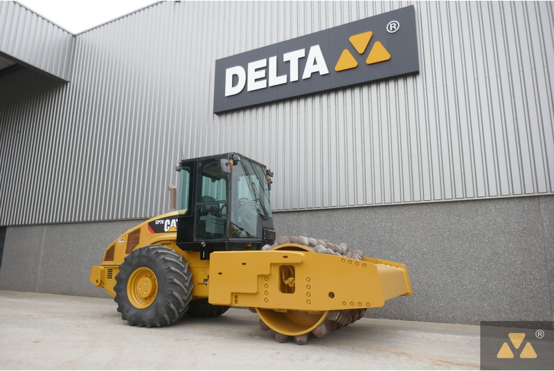 Caterpillar CP76 - 碾压机:图3 Caterpillar CP76 - 碾压机:图3
