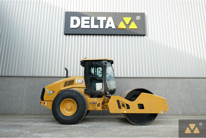 Caterpillar CS10GC - 碾压机:图2 Caterpillar CS10GC - 碾压机:图2