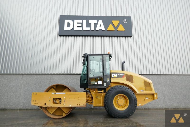 Caterpillar CS66B - 碾压机:图1 Caterpillar CS66B - 碾压机:图1