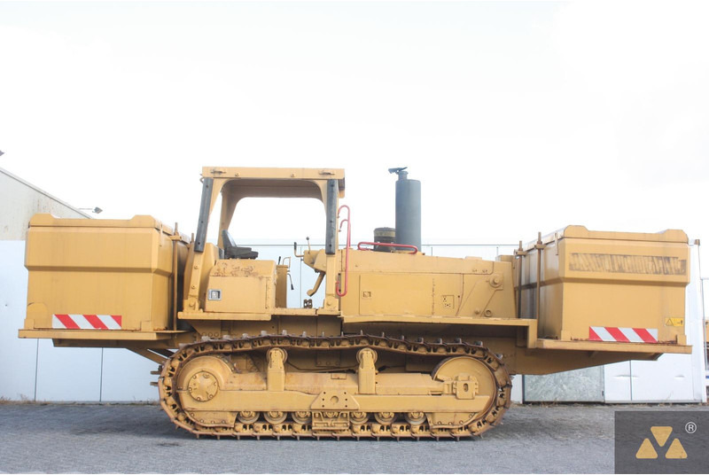 Caterpillar D6E Fuel tanker - 罐车:图2 Caterpillar D6E Fuel tanker - 罐车:图2