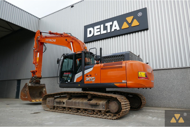 Hitachi ZX300LC-7 - 履带式挖掘机:图4 Hitachi ZX300LC-7 - 履带式挖掘机:图4