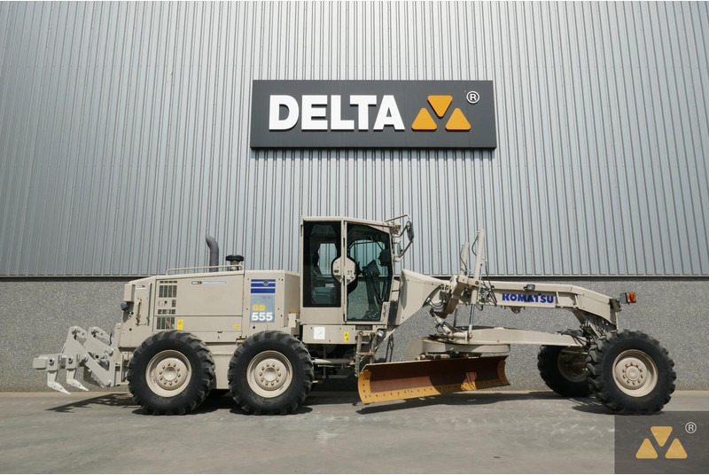 Komatsu GD555-5 Ex-army - 平路机:图2 Komatsu GD555-5 Ex-army - 平路机:图2
