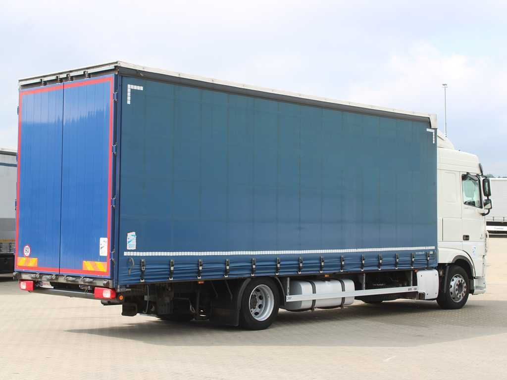DAF XF 450, EURO 6, INDEPENDENT AIR CONDITIONING, AIR SUSPENSION - 侧帘卡车:图4 DAF XF 450, EURO 6, INDEPENDENT AIR CONDITIONING, AIR SUSPENSION - 侧帘卡车:图4