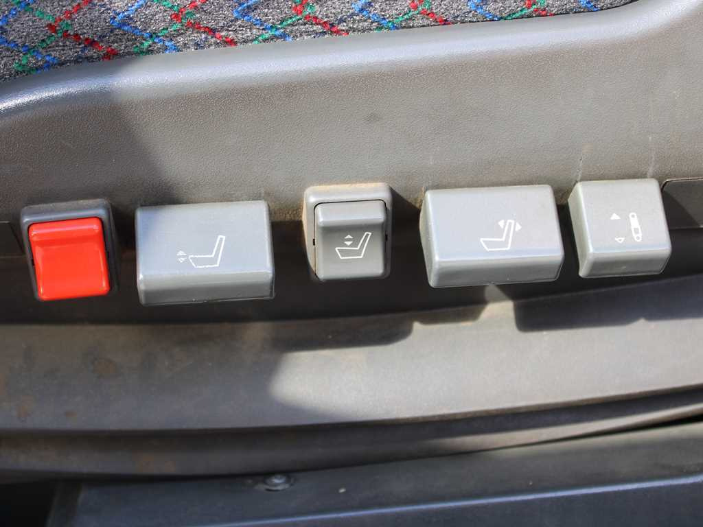 Iveco EUROCARGO 100E17, EURO 3, HYDRAULIC ARM HIAB 035-2 租赁 Iveco EUROCARGO 100E17, EURO 3, HYDRAULIC ARM HIAB 035-2：图9