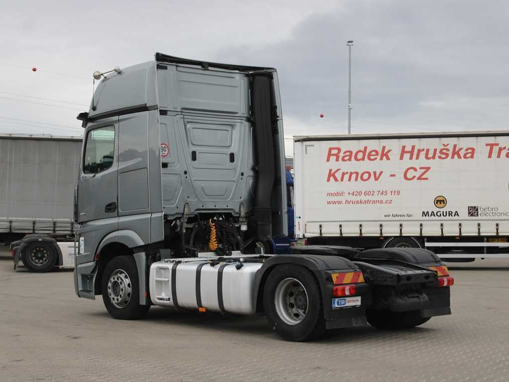 Mercedes-Benz Actros 1851, EURO 6, NAVIGATION - 牵引车:图4 Mercedes-Benz Actros 1851, EURO 6, NAVIGATION - 牵引车:图4