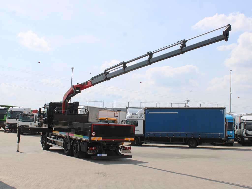 Mercedes-Benz Arocs 2542, 6X2, EURO 6, SIDE PANEL, NAVIGATION, CAMERA, PALFINGER PK 24.001 SLD5 - 栏板式/ 平板卡车, 起重车:图5 Mercedes-Benz Arocs 2542, 6X2, EURO 6, SIDE PANEL, NAVIGATION, CAMERA, PALFINGER PK 24.001 SLD5 - 栏板式/ 平板卡车, 起重车:图5