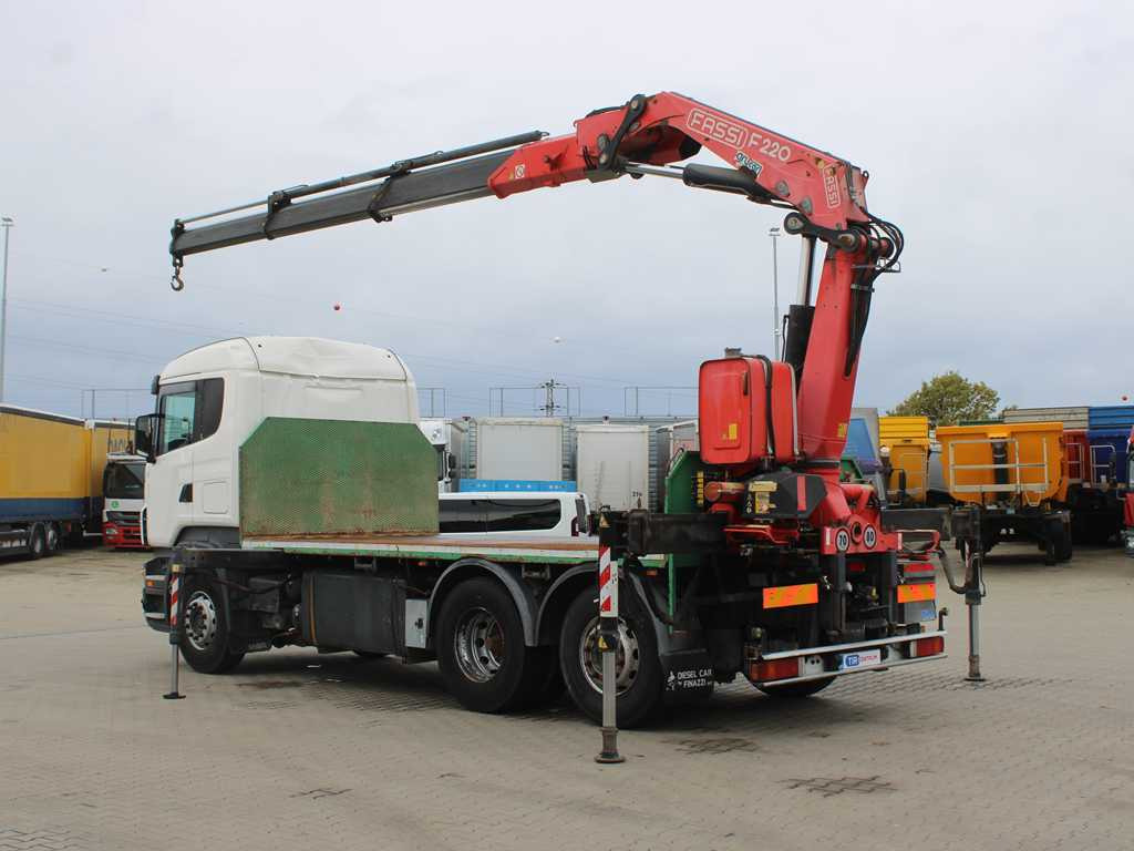 Scania R 500, 6X2, EURO 4, OPTICRUISE, HYDRAULIC ARM FASSI F220A.23 - 栏板式/ 平板卡车, 起重车:图5 Scania R 500, 6X2, EURO 4, OPTICRUISE, HYDRAULIC ARM FASSI F220A.23 - 栏板式/ 平板卡车, 起重车:图5