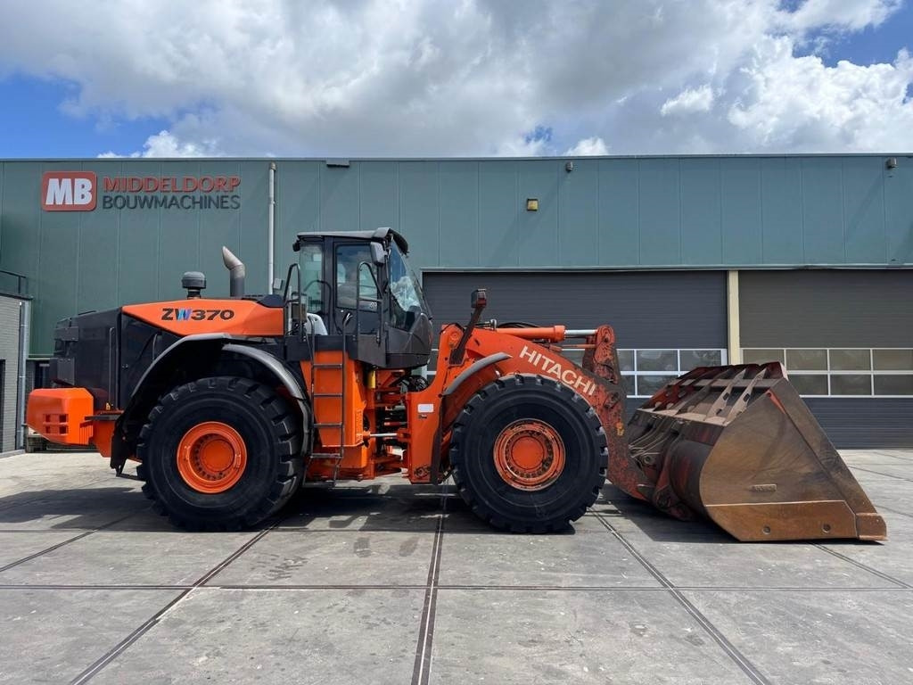 Hitachi ZW370-5B - 轮式装载机:图5 Hitachi ZW370-5B - 轮式装载机:图5