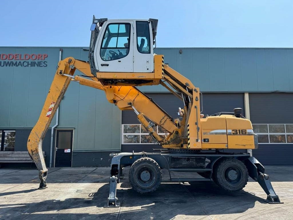 Liebherr A 316 - 垃圾/ 工业叉装车:图1 Liebherr A 316 - 垃圾/ 工业叉装车:图1