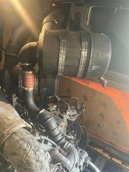 垃圾/ 工业叉装车 Liebherr LH 120 CG：图33