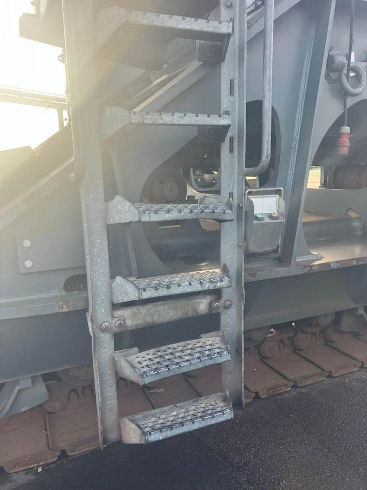 垃圾/ 工业叉装车 Liebherr LH 120 CG：图32