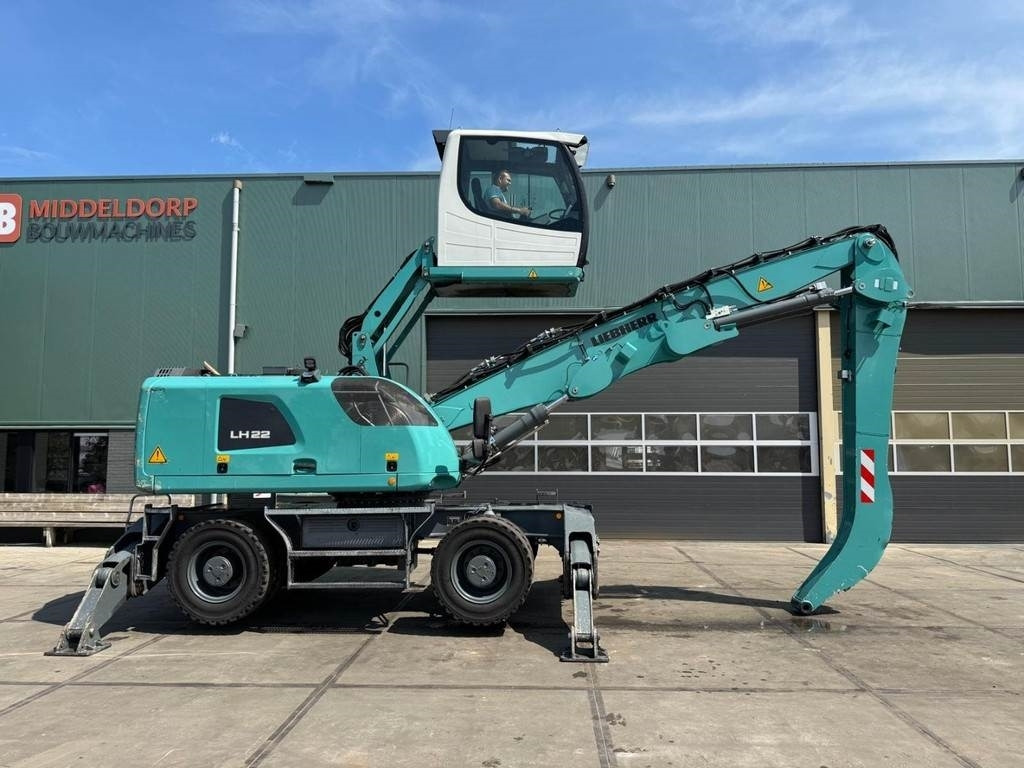 Liebherr LH 22 M - 垃圾/ 工业叉装车:图5 Liebherr LH 22 M - 垃圾/ 工业叉装车:图5